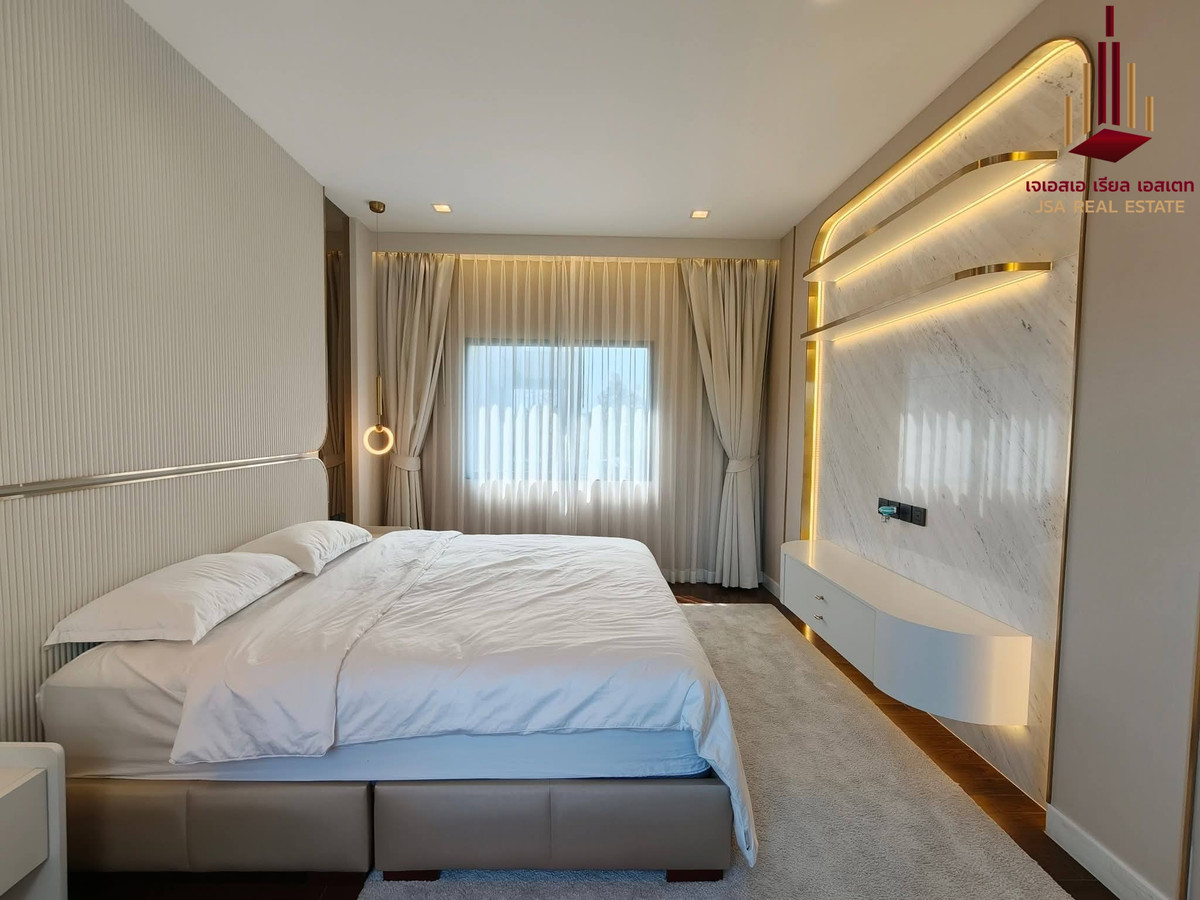 ขายบ้านพัฒนาการ ศรีนครินทร์ : ✨ For Sale: Grand Bangkok Boulevard East Rama 9  ✨  💰 Only 49,000,000 THB