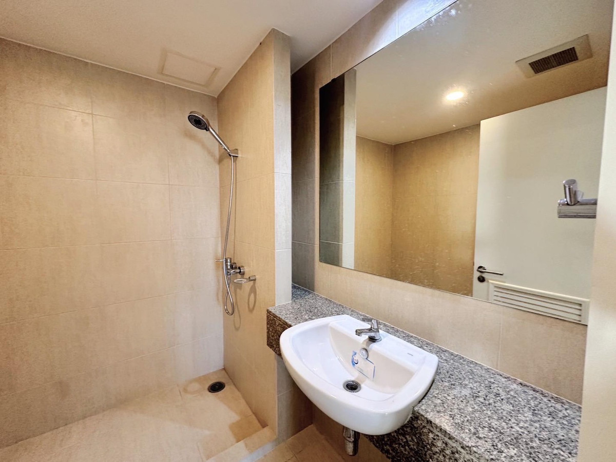 ให้เช่าบ้านลาดกระบัง สุวรรณภูมิ : 🐶 ย้ายเข้าได้ทันที! บ้านเดี่ยว 2 ชั้น พื้นที่กว้าง เลี้ยงน้องหมา-แมวได้ รับสัญญาเช่าระยะสั้น
