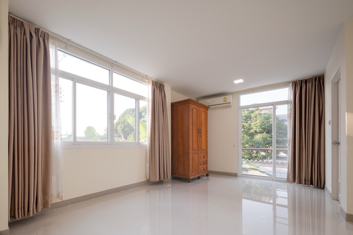 ให้เช่าทาวน์โฮมลาดพร้าว101 แฮปปี้แลนด์ : ทาวน์โฮมทำเลลาดพร้าว พร้อมให้เช่า เฟอร์ครบ ใกล้รถไฟฟ้าทั้งสายสีเหลืองและสายสีส้ม 🚃