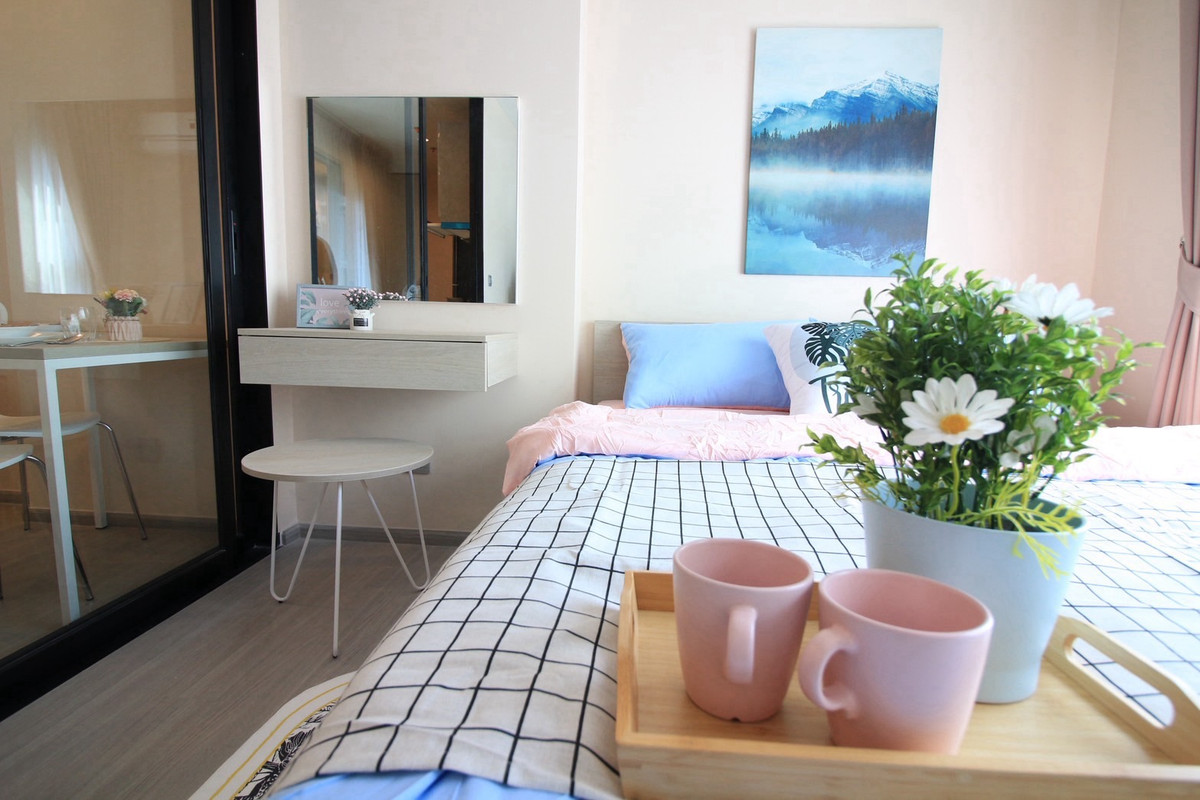 For RentCondoSamut Prakan,Samrong : 🔥For rent Aspire Erawan, next to BTS, fully furnished, ready to move in, 25th floor, pets not allowed.