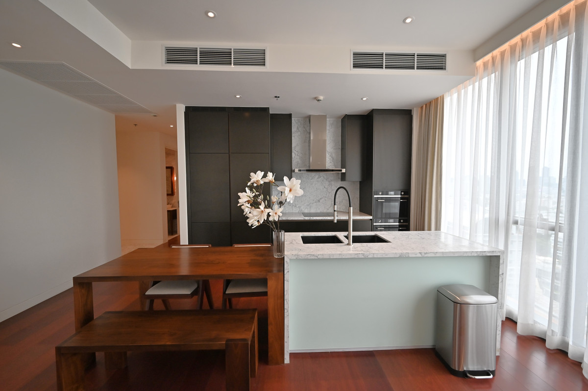 For RentCondoSukhumvit, Asoke, Thonglor : 🔥𝘽𝙀𝙎𝙏 𝘿𝙀𝘼𝙇🔥 𝗞𝗛𝗨𝗡 𝗯𝘆 𝗬𝗢𝗢 Branded Residences in the heart of Thonglor by Sansiri