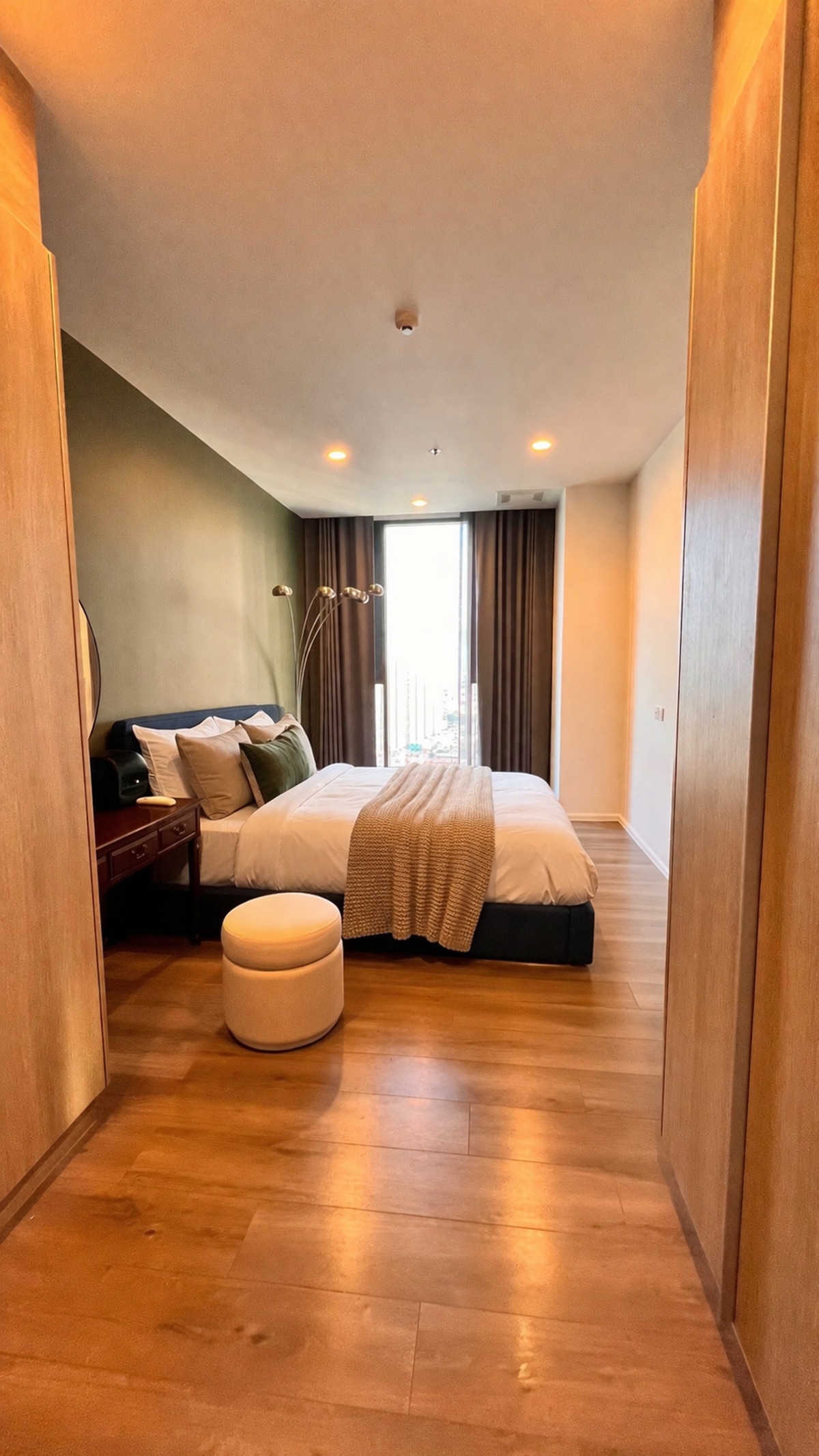 ให้เช่าคอนโดอ่อนนุช อุดมสุข : Corner Unit | High Floor | 1 Bedroom Plus 