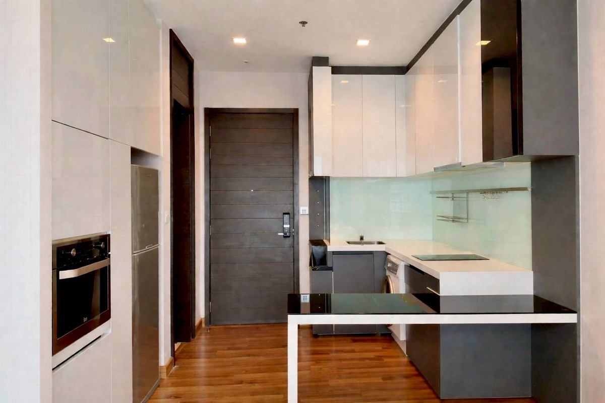 ขายคอนโดรัชดา ห้วยขวาง : 🏙️ Ivy Ampio | ห้องสวย พร้อมอยู่ ราคาดีมาก! 💎 ขายเพียง 5,990,000 บาท💰แต่งสวยสไตล์โมเดิร์นลักชัวรี่ โปร่ง โล่ง แสงธรรมชาติเต็มห้อง ☀️