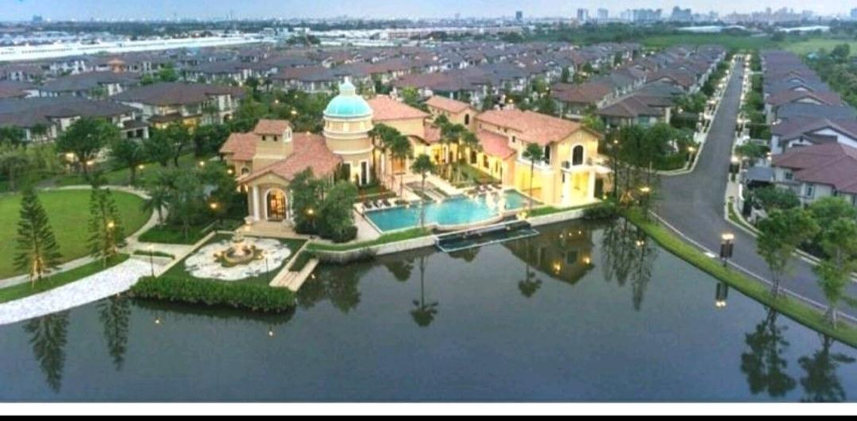 บ้านบางนา แบริ่ง ลาซาล : คฤหาสน์หรู 5 ห้องนอน นันทวัน บางนา กม.7 Tel: 083-966-3665