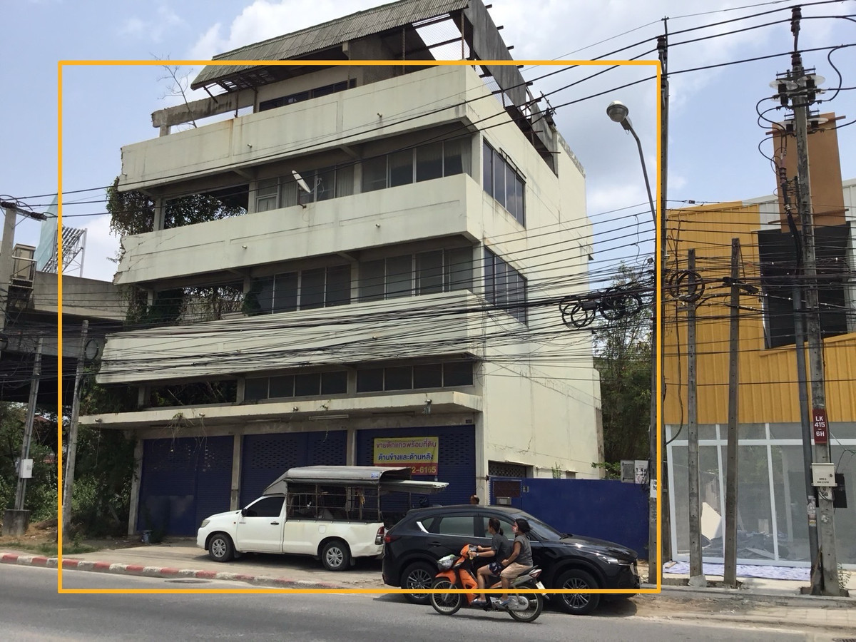 ขายอาคารพาณิชย์นวมินทร์ รามอินทรา : ขายที่ดินพร้อมอาคาร เนื้อที่ 116.2 ตร.ว, อาคาร 3 ชั้นครึ่ง, พื้นที่ใช้สอย 120 ตร.ม. ใกล้ห้าแยกวัชรพล เหมาะทำธุรกิจ