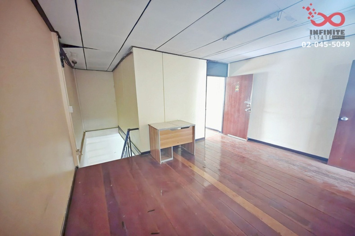 ขายทาวน์โฮมรัชดา ห้วยขวาง : ขายทาวน์เฮาส์ 2 ชั้น 20 ตร.ว. ซอยพุ่มอุไร 3 ถนนสุทธิสาร - ลาดพร้าว 64 ใกล้ MRT สุทธิสาร