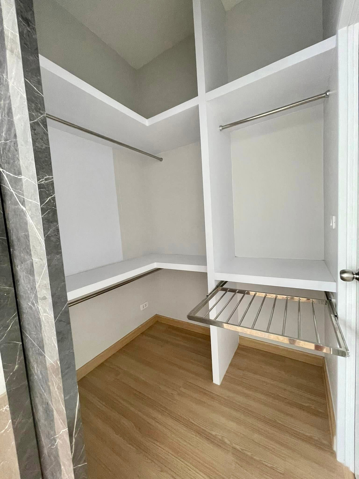 For SaleTownhomeRama5, Ratchapruek, Bangkruai : Casa Waterside Rama 5 / 3 Bedrooms (For Sale), Casa Waterside Rama 5 / 3 Bedrooms (FOR SALE) BNS031