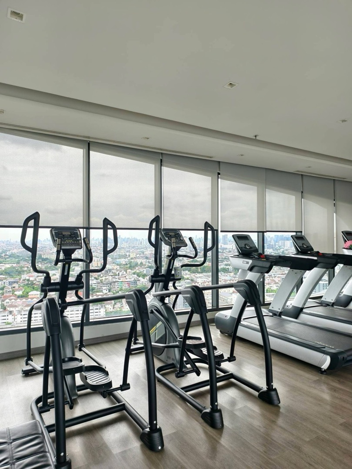 ให้เช่าคอนโดเกษตรศาสตร์ รัชโยธิน : 🔥🏙️ ลดราคาพิเศษ | ใกล้ ม.เกษตร + มีรถรับส่ง BTS | Chewathai Kaset-Nawamin 🚄💖