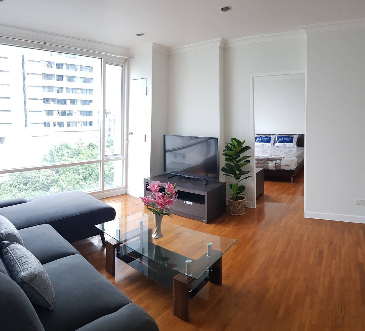 For RentCondoNana, North Nana,Sukhumvit13, Soi Nana : For urgent rent Baan Siri Sukhumvit Soi 10 1bedroom 60sq.m (special price)