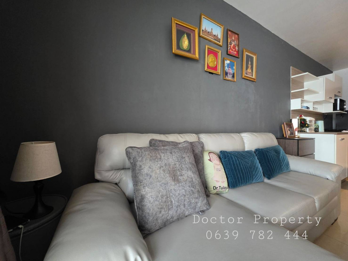 For RentTownhomeLadkrabang, Suwannaphum Airport : 🚗 Minutes to CBD & Airport – Prime Location Townhome 3 Storey Town Home for RENT in The Metro Rama9 – a 18.8 Sq.w. 3 bed 3 bath Fully Furnished & Move-in Ready.