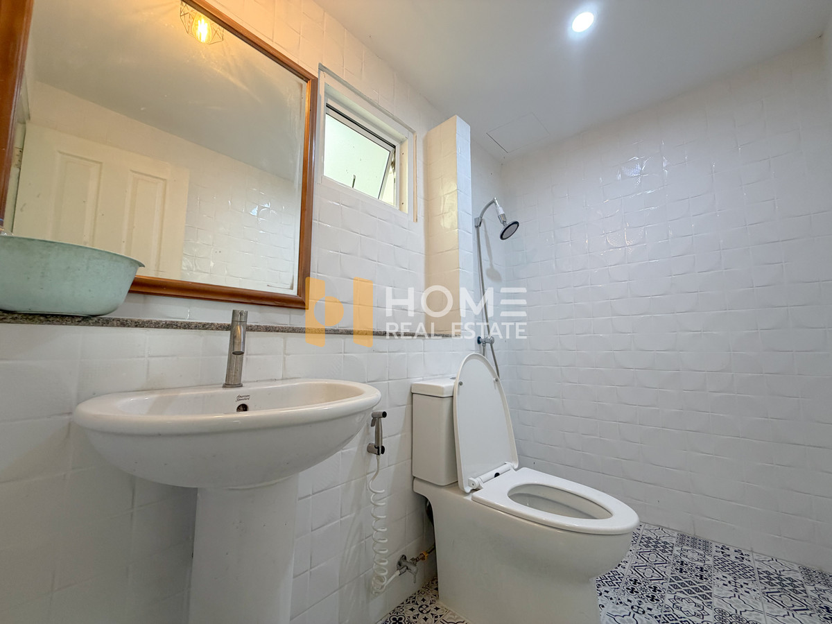 For SaleTownhomeKasetsart, Ratchayothin : Supalai Ville Ekamai - Ramindra / 3 Bedrooms (FOR SALE) MNT029