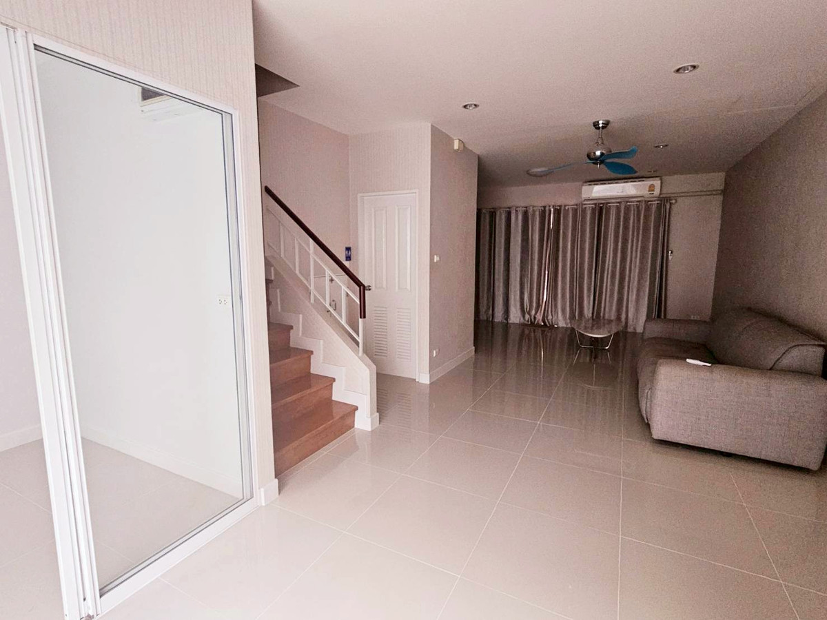 ขายทาวน์โฮมวิภาวดี ดอนเมือง หลักสี่ : 95258 - ขายทาวน์โฮม ชวนชื่น โมดัส วิภาวดี - รังสิต ติดถนนวิภาวดี แต่งครบ พร้อมอยู่ ทำเลทอง