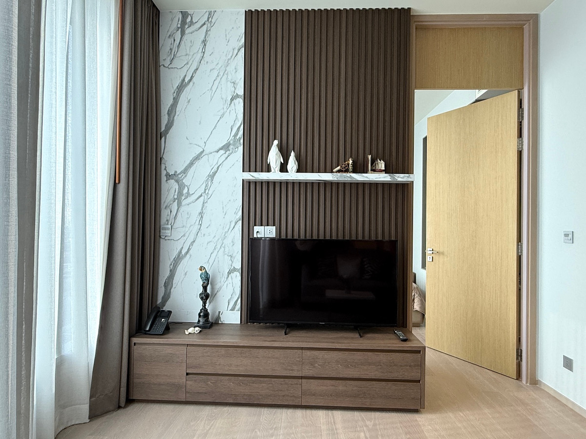 ให้เช่าคอนโดสุขุมวิท อโศก ทองหล่อ : คอนโด 1 ห้องนอน 47 ตร.ม. ชั้นสูง วิวเมือง ใกล้ BTS อโศก & MRT