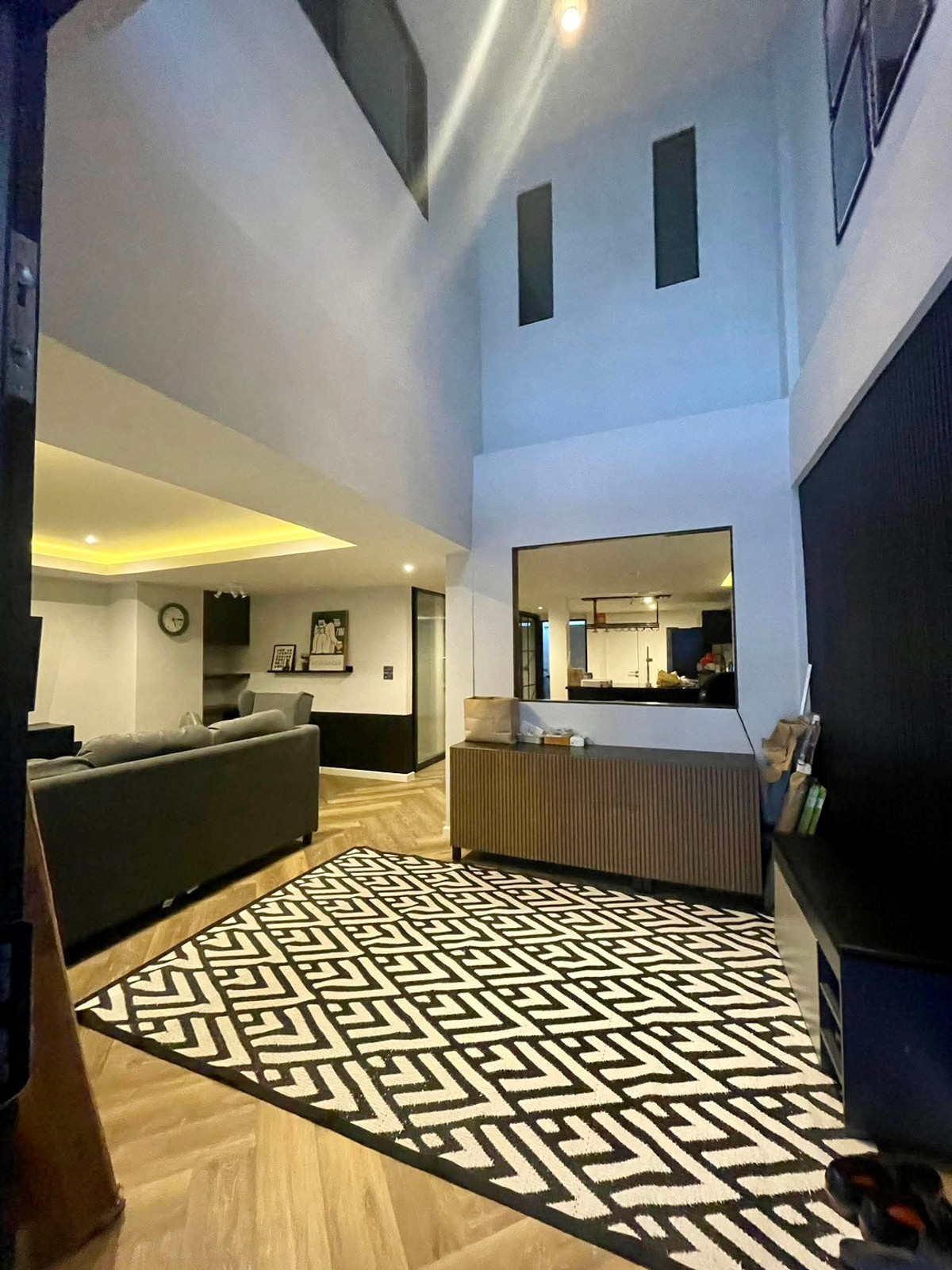 For SaleTownhomeBang Sue, Wong Sawang, Tao Pun : Townhome, 3 floors, 2 units, near MRT Wong Sawang / 4 bedrooms (for sale), Townhome Near MRT Wong Sawang / 4 Bedrooms (FOR SALE) BNS030