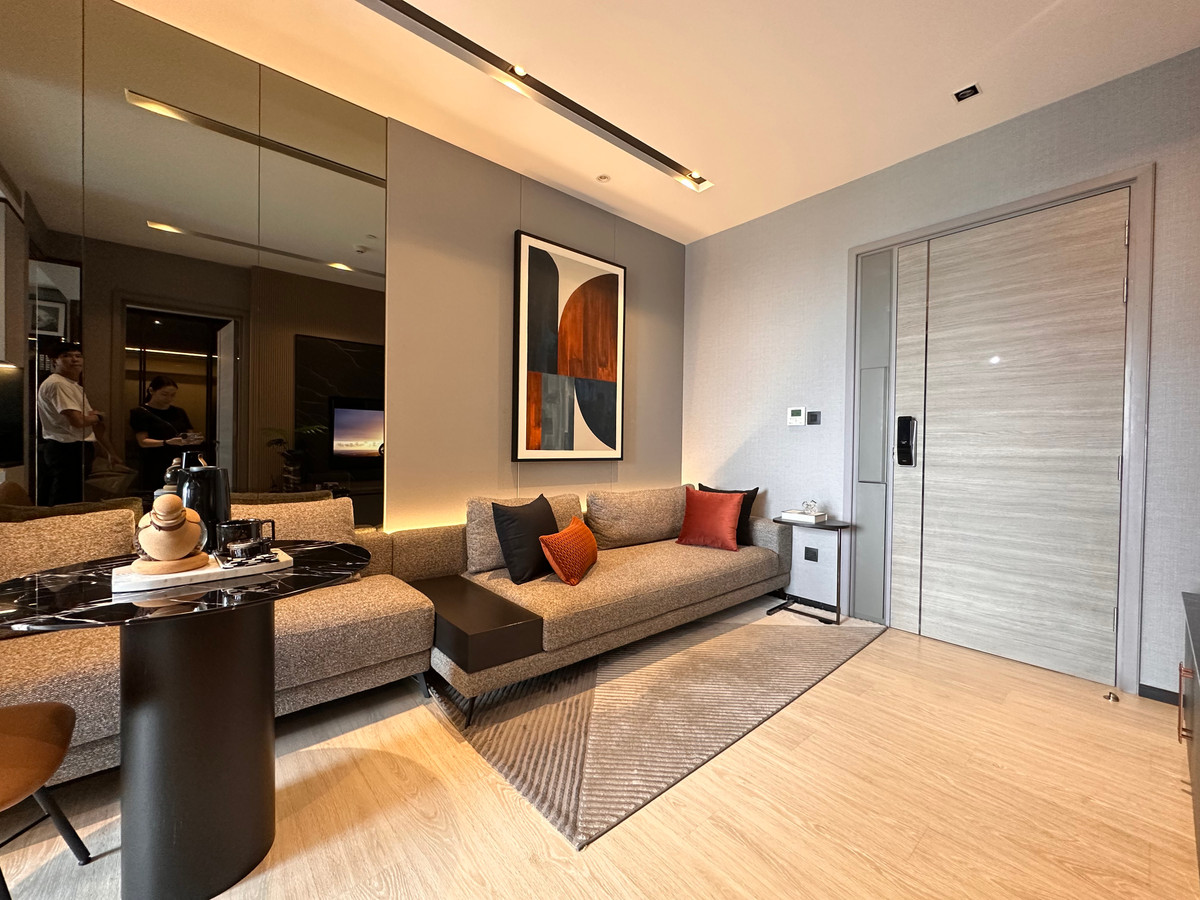 ขายคอนโดสุขุมวิท อโศก ทองหล่อ : 1 ห้องนอน 1 ห้องน้ำ พื้นที่ห้องใหญ่ 45 ตรม.เพียง 7.5 ลบ.