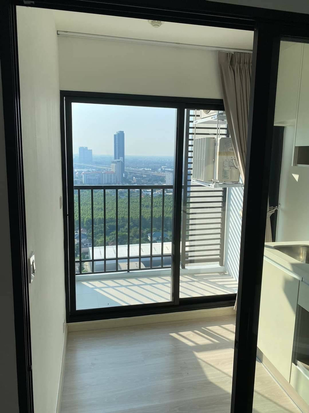 For RentCondoRattanathibet, Sanambinna : 📌 Condo for rent, Skyline Rattanathibet, 27th floor, size 31 sq m., has washing machine.