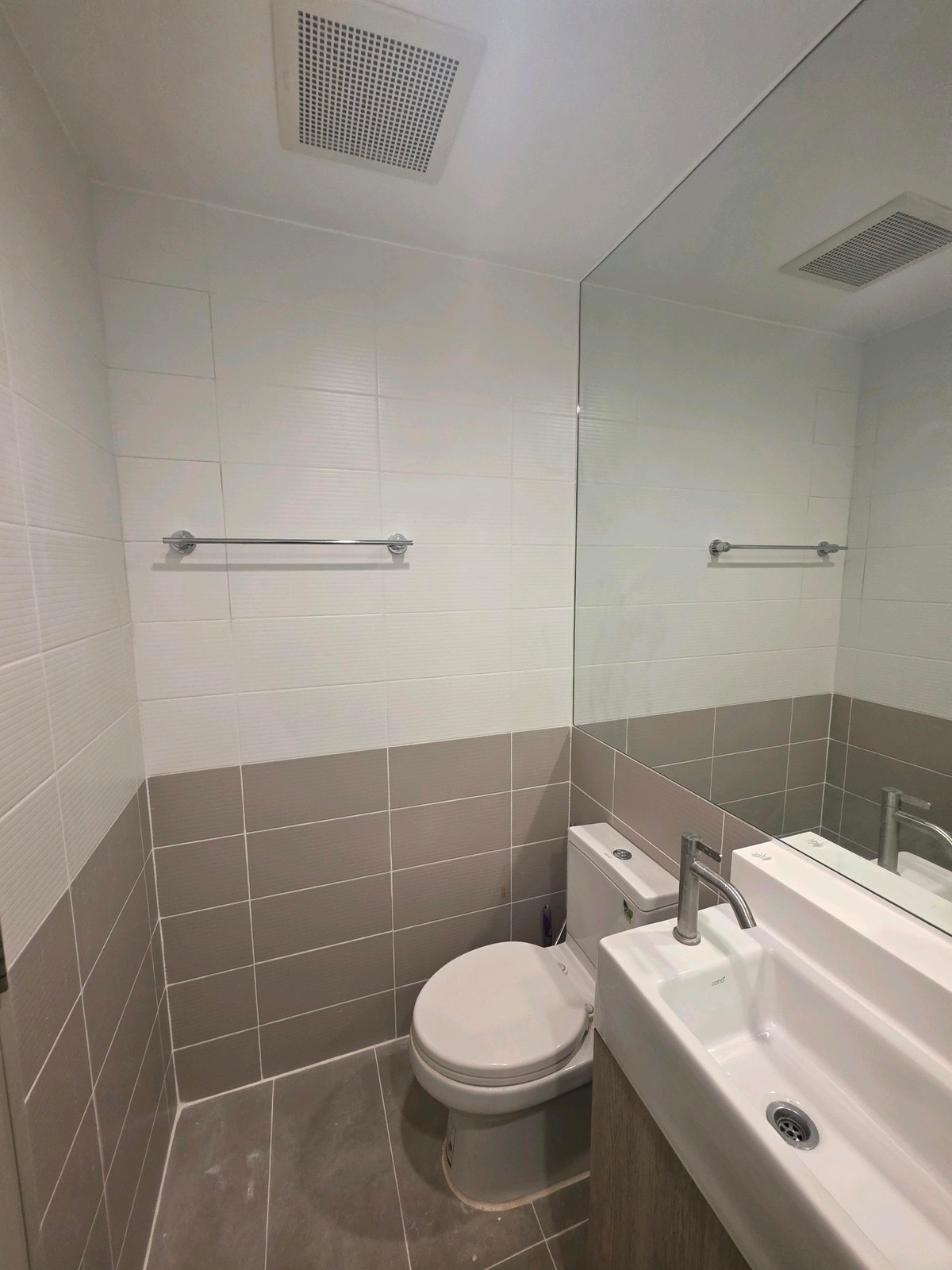 ขายคอนโดสยาม จุฬา สามย่าน : ด่วน ให้เช่า ideo Q chulq samyan สนใจติดต่อ 0654649497