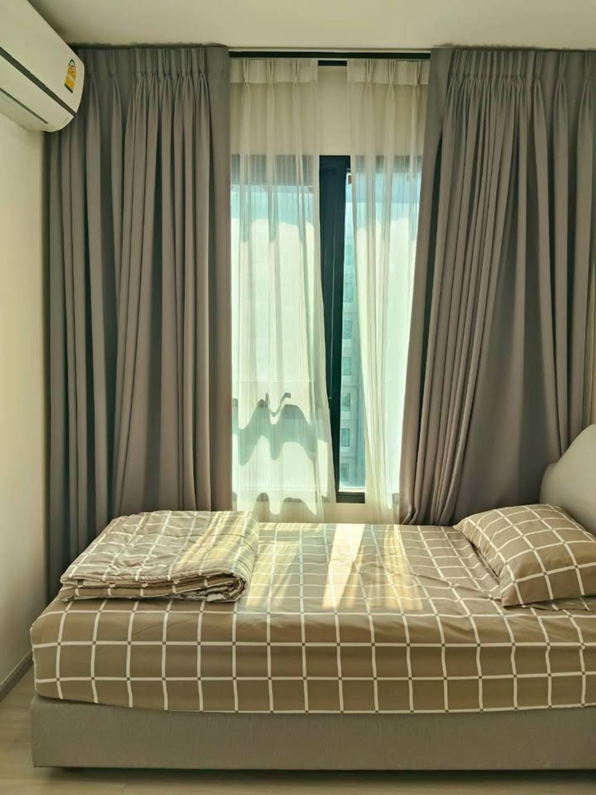 For RentCondoRama9, Petchburi, RCA : Room available, ready to move in, 2 bedroom condo for rent, near MRT Phetchaburi, Life Asoke, convenient location, walkable, near MRT Phetchaburi, Airport Link Makkasan.