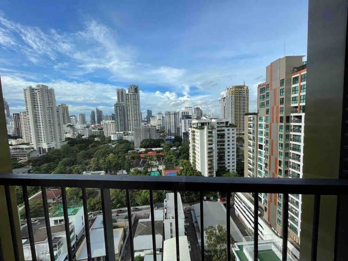 For RentCondoSukhumvit, Asoke, Thonglor : Condo for rent Noble State Sukhumvit 39 BTS Phrom Phong (Rt-01)