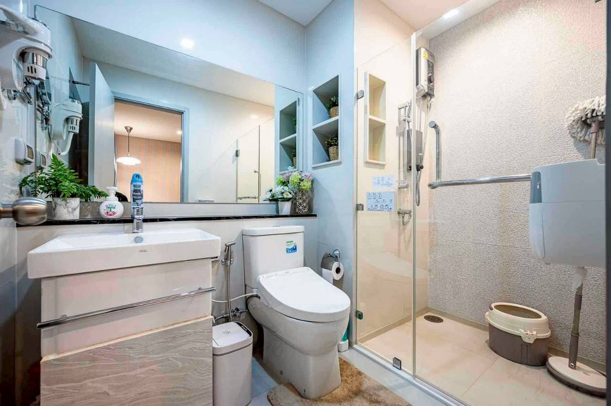 For SaleCondoOnnut, Udomsuk : sell ! 1 bedroom condo, AP Life, Sukhumvit 62, size 30 sq m, 14th floor (east, morning sun, not hot in the evening)