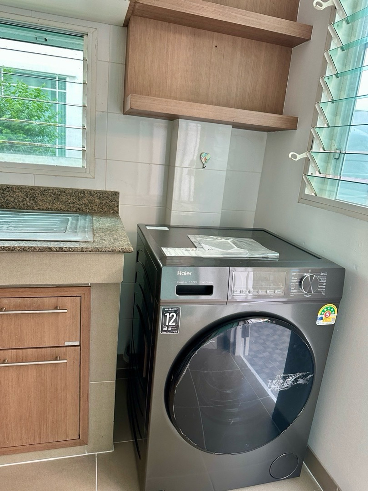 ให้เช่าบ้านลาดกระบัง สุวรรณภูมิ : 🐶 ย้ายเข้าได้ทันที! บ้านเดี่ยว 2 ชั้น พื้นที่กว้าง เลี้ยงน้องหมา-แมวได้ รับสัญญาเช่าระยะสั้น
