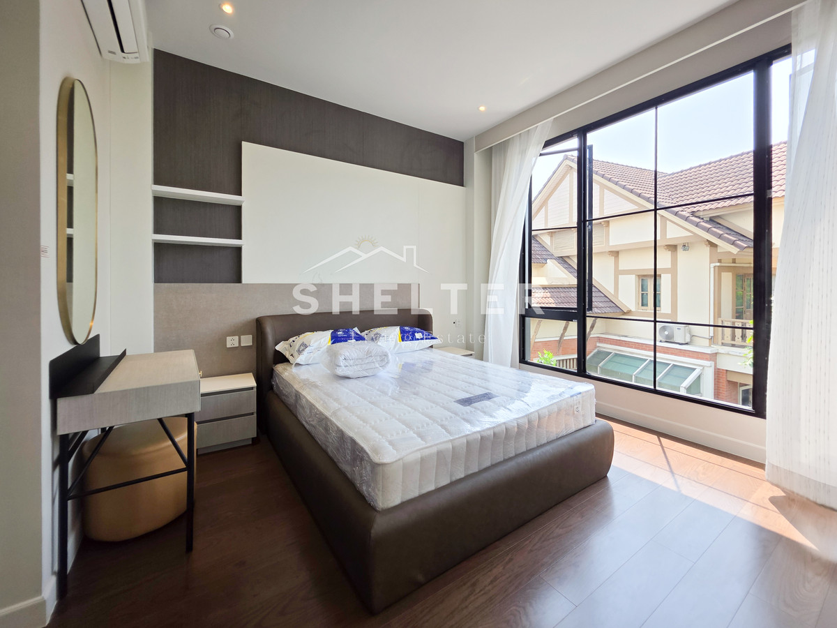 For RentHousePattanakan, Srinakarin : Single house ready for rent, Super Luxury, near Brighton International School | Wellington