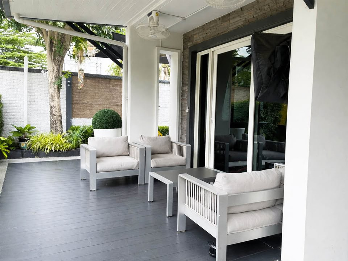 For SaleHousePattanakan, Srinakarin : K-6830 BEST DEAL🔥🔥 Urgent sale! Single house, Golden Village On Nut, Phatthanakan, ready to move in.