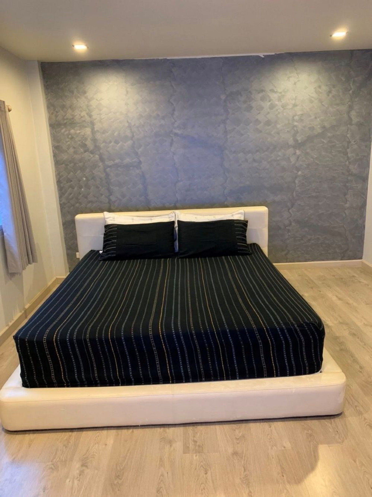 ขายบ้านพิษณุโลก : ขายบ้านเดี่ยว อ.เมือง จ.พิษณุโลก  โครงการบ้านโฮมแลนด์พร้อมเข้าอยู่