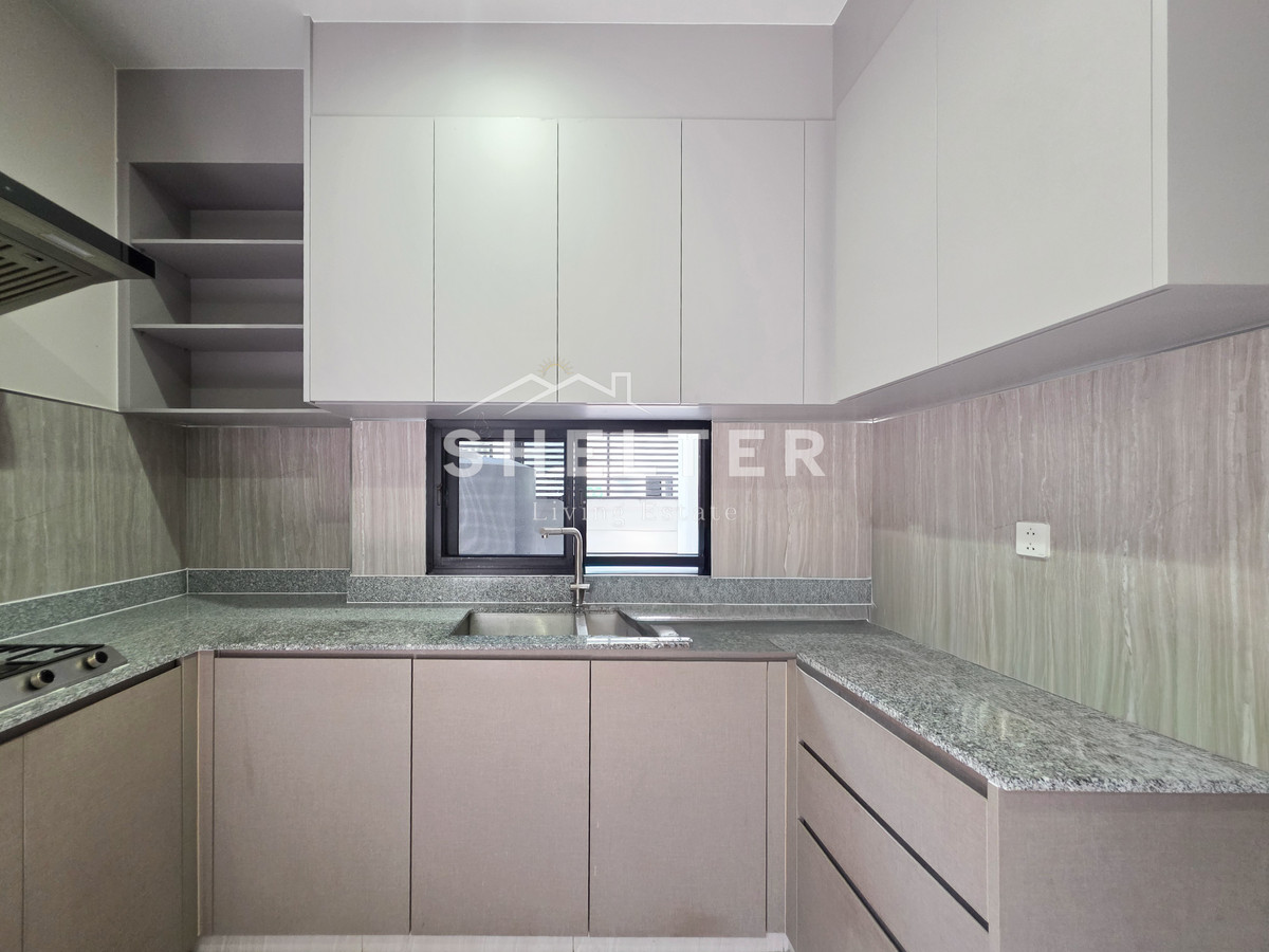 For RentHousePattanakan, Srinakarin : Single house ready for rent, Super Luxury, near Brighton International School | Wellington