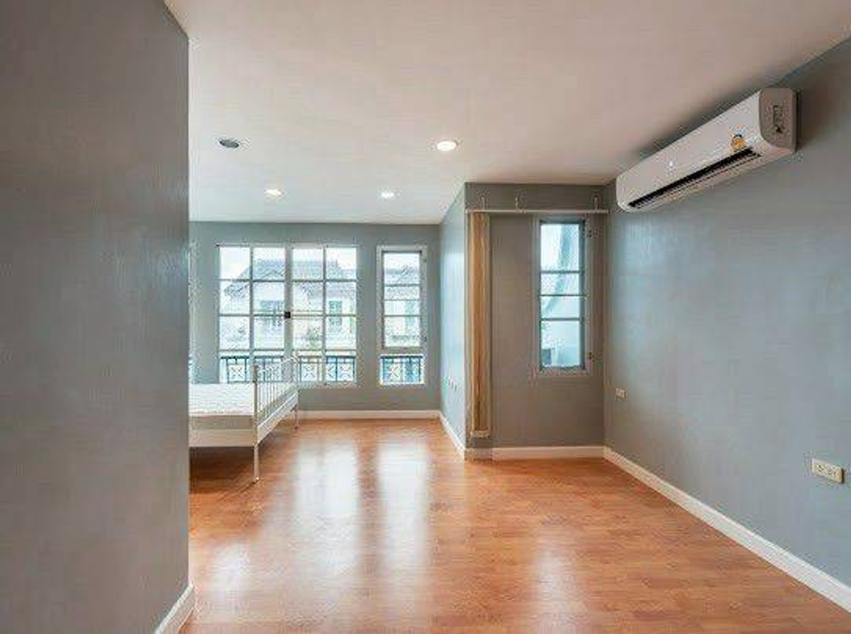 For RentTownhomeSapankwai,Jatujak : #L192🎉 310369 Town home for rent Baan Klang Muang The Paris Ratchavipha  