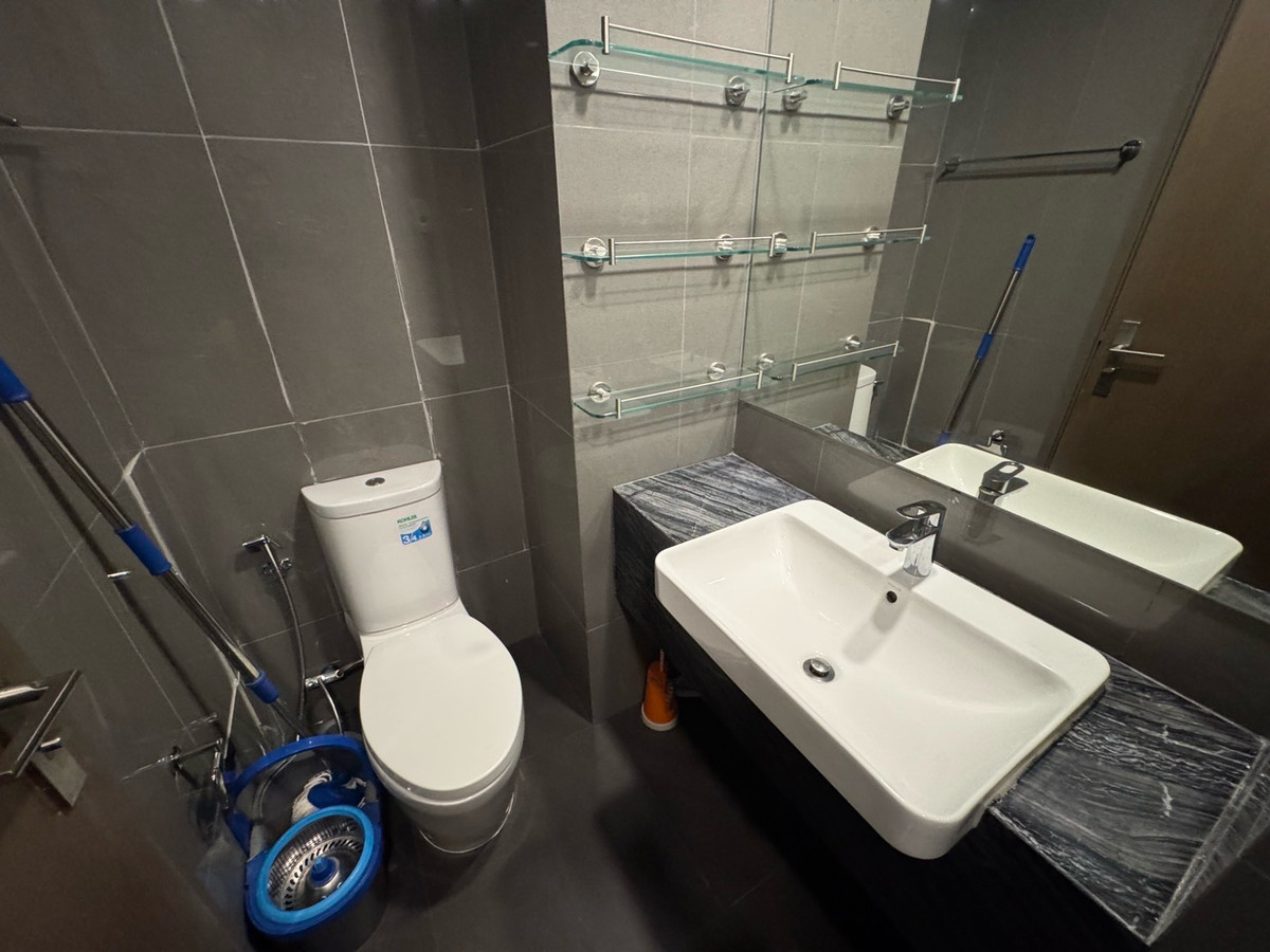 ขายคอนโดสยาม จุฬา สามย่าน : Hot Deal🔥 ราคาพิเศษ Ashton Chula Silom ราคา 6.99 ล้านบาท ชั้น 25+ พร้อมเฟอร์ *ไม่ติดผู้เช่า พร้อมอยู่ สอบถามเพิ่มเติม ติดต่อ 0869017364