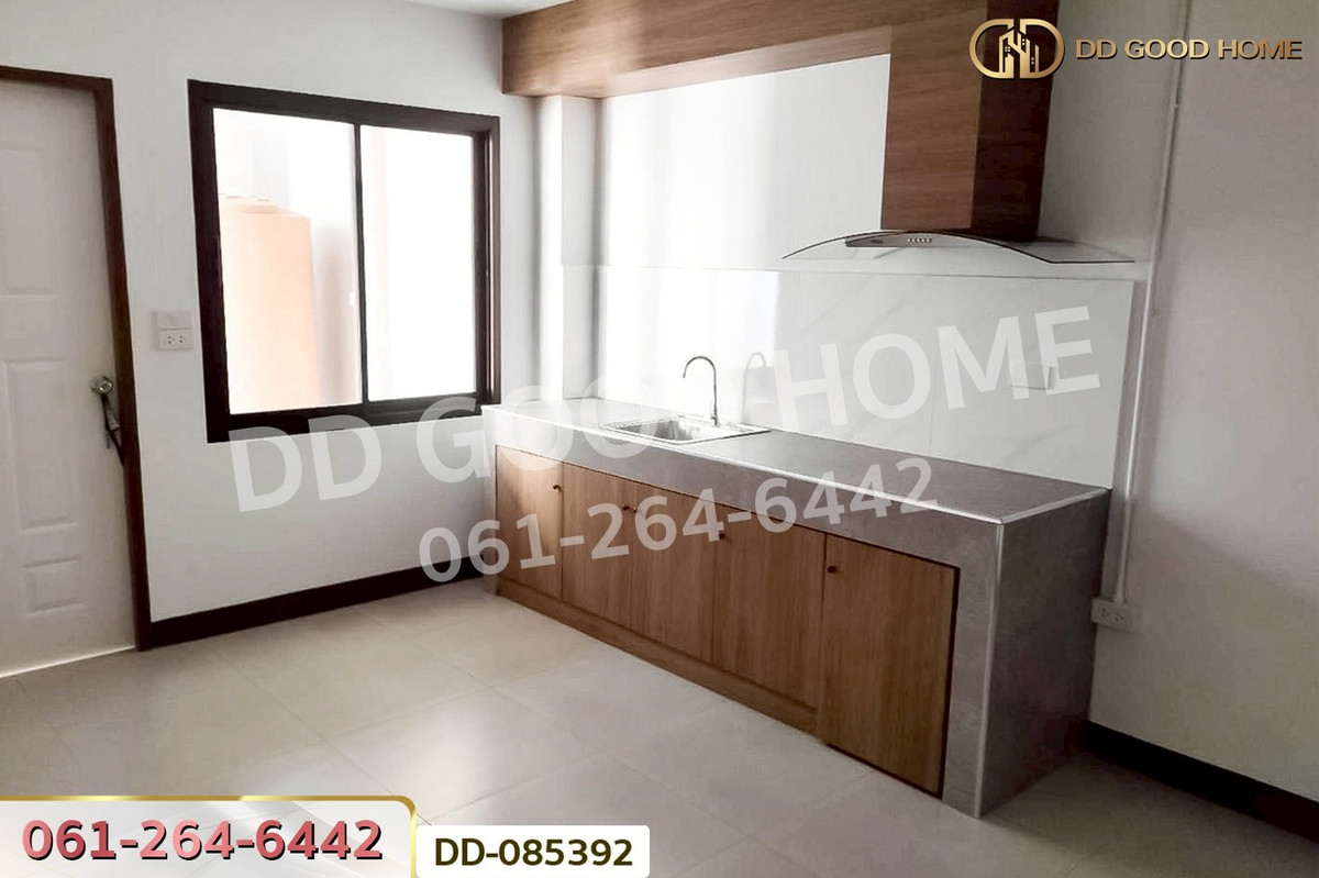 ทาวน์โฮมลำปาง : ทาวน์เฮ้าส์ ซ.สุขสวัสดิ์ ลำปาง ใกล้โฮมโปร ลำปาง DD-085392 