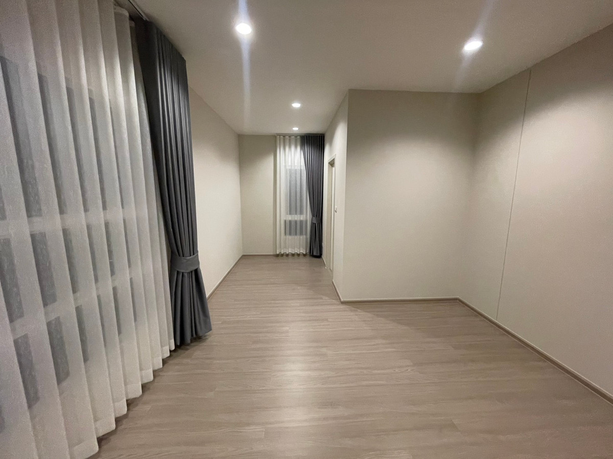 ขายบ้านอยุธยา : ขออนุญาต แอดมินครับ ขายบ้านหมู่บ้าน อณาสิริ อยุธยา 2 เกาะเรียน  บ้านเดี่ยว 4 ห้องนอน 4 ห้องน้ำ 