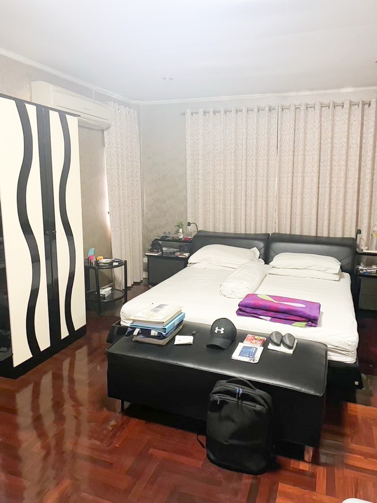 For SaleHouseSukhumvit, Asoke, Thonglor : 2-story detached house, prime location, Sukhumvit 103, large house, wide area, complete functions, with lawn and usable area around the house. Suitable for large families, convenient travel, close to the BTS and many large department stores.