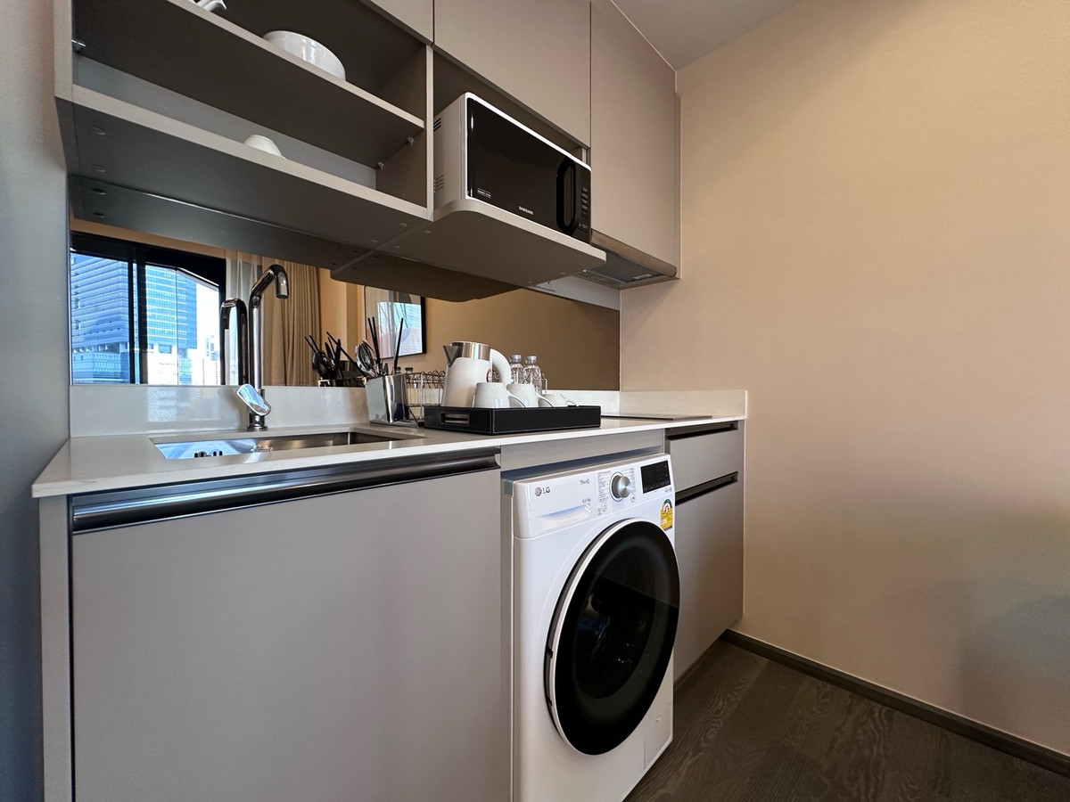 For RentCondoKhlongtoei, Kluaynamthai : COCO PARC | 1 Bedroom | 36 SQ.M. | MRT Khlong Toei 0 m. | 082-4499822