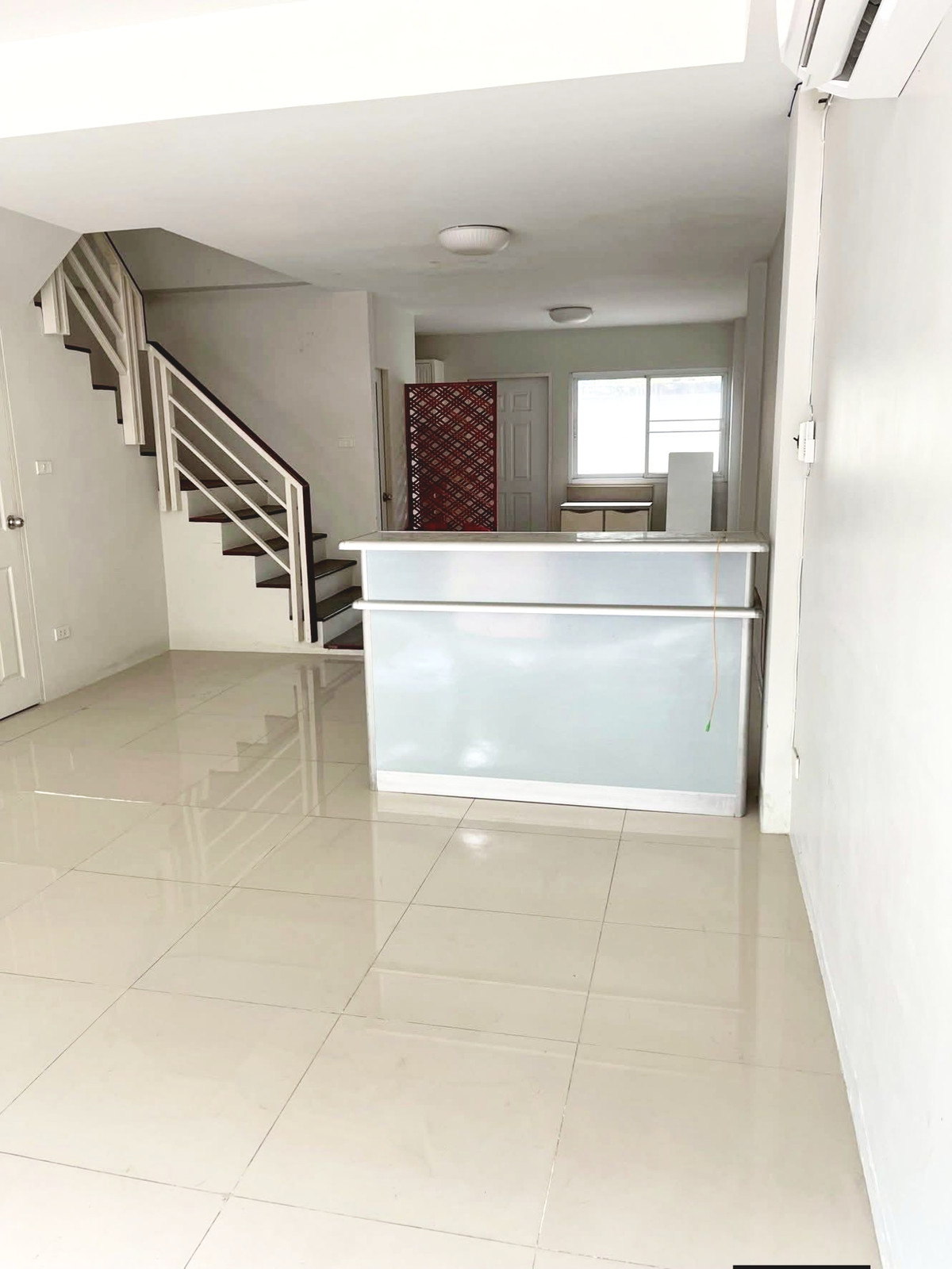 For RentHome OfficeBang kae, Phetkasem : For rent/sale, 3-story home office, good location.