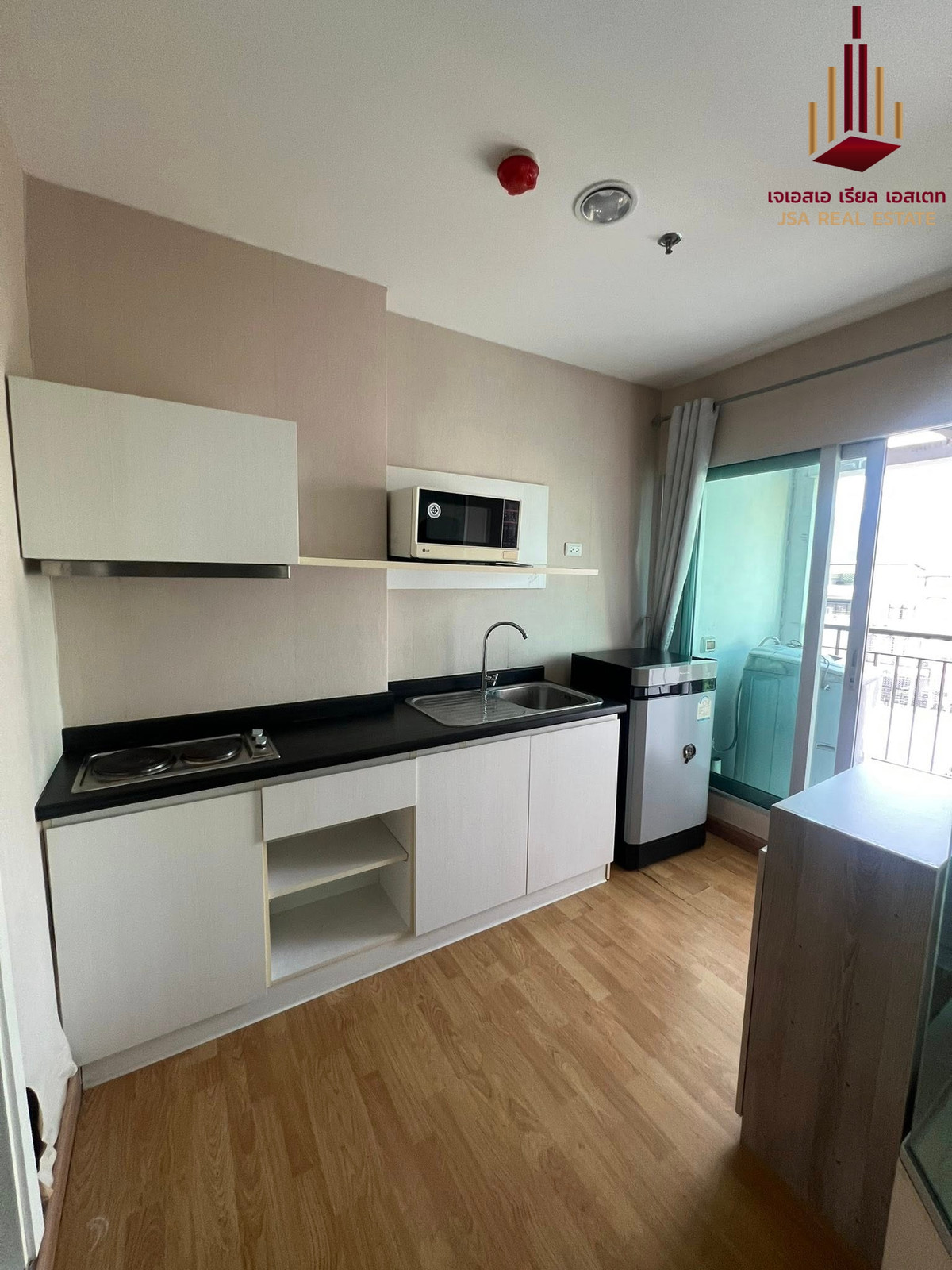 For RentCondoKhlongtoei, Kluaynamthai : ✨ For Rent: Aspire Rama 4 Condo ✨ 💰 Only 12,000 THB/month