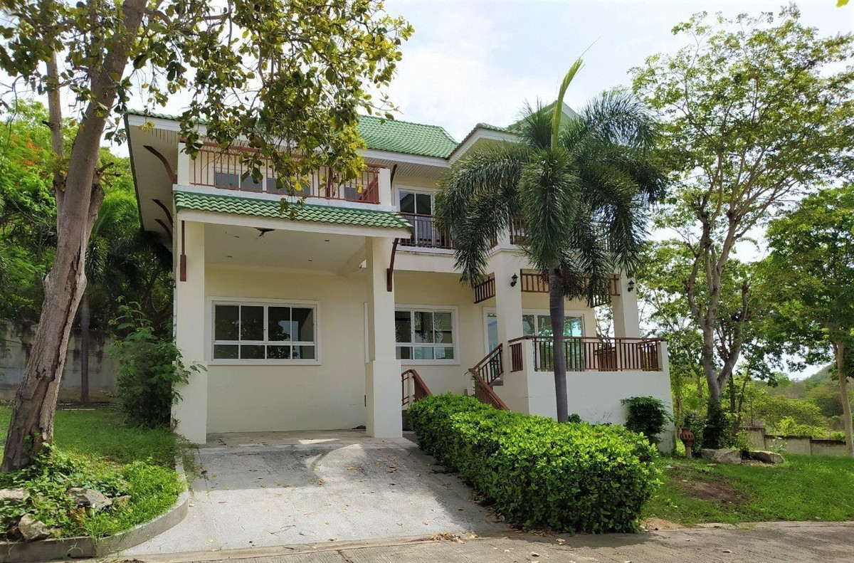 ขายบ้านหัวหิน ประจวบคีรีขันธ์ : ขายบ้านเดี่ยวขนาดใหญ่ พื้นที่ 1-2-91 ไร่ โครงการลูน่า วิลล่า หัวหิน โซนที่พักอาศัยตากอากาศระดับพรีเมียม  ราคาสุดพิเศษ ต่อรองได้