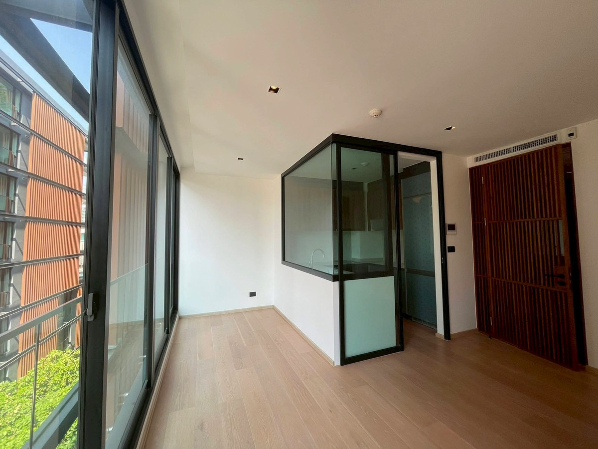 For RentCondoSukhumvit, Asoke, Thonglor : ✨ GT16258 | Empty room for rent at Chalermnit Art De Maison Condo, convenient travel, shuttle available.