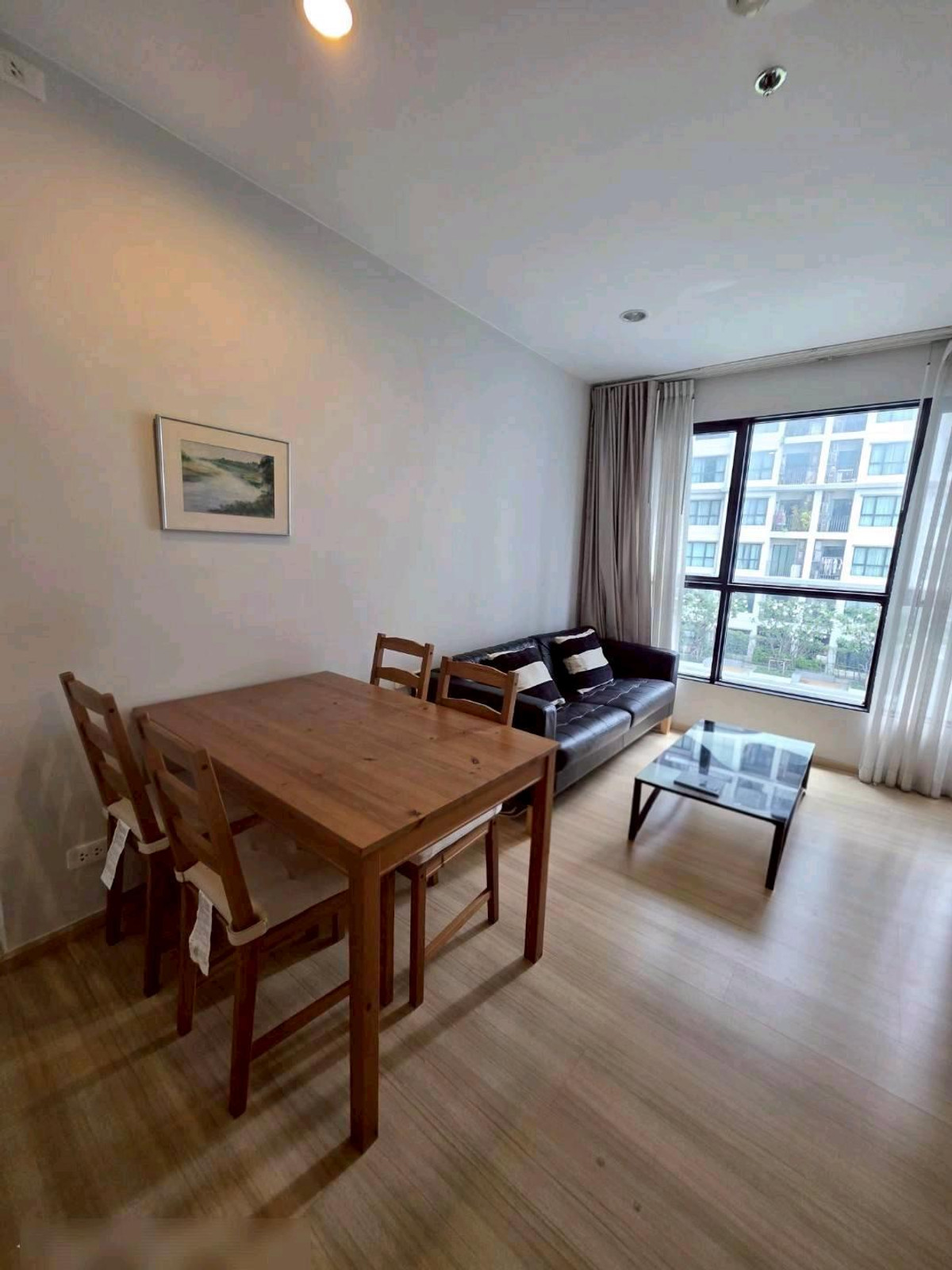 ขายคอนโดแจ้งวัฒนะ เมืองทอง : ขาย คอนโด เดอะเบส แจ้งวัฒนะ วิวสระ ห้องมุม 2 ห้องนอน 
ราคาลดพิเศษ  ใกล้รถไฟฟ้าเมืองทองธานี