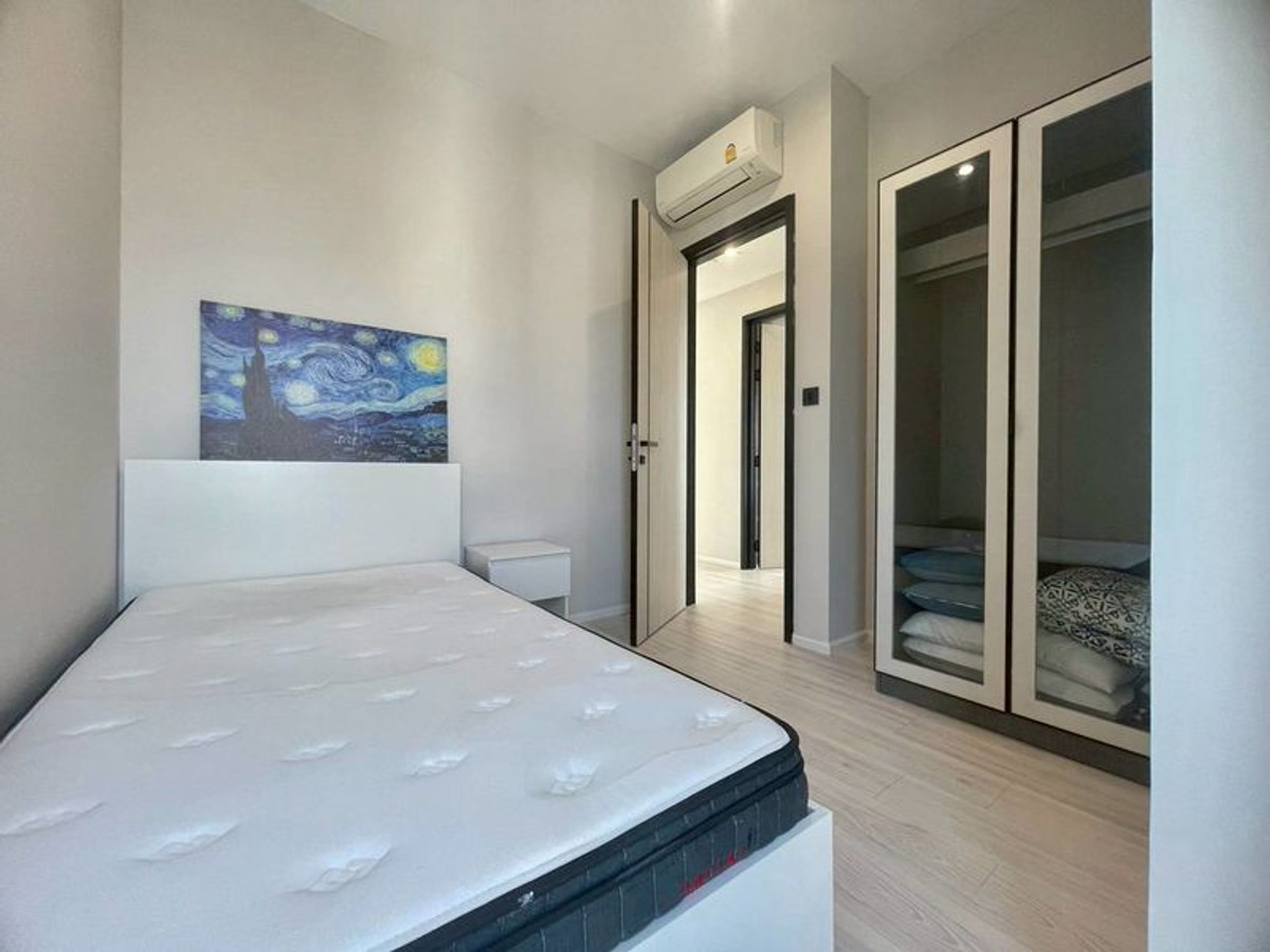 For RentCondoRatchathewi,Phayathai : FOR RENT ：The Room Phayathai 🔥PRICE 🔥Price 37,500 baht/month🔥 🎈Type : 2 bedrooms, 2 bathrooms