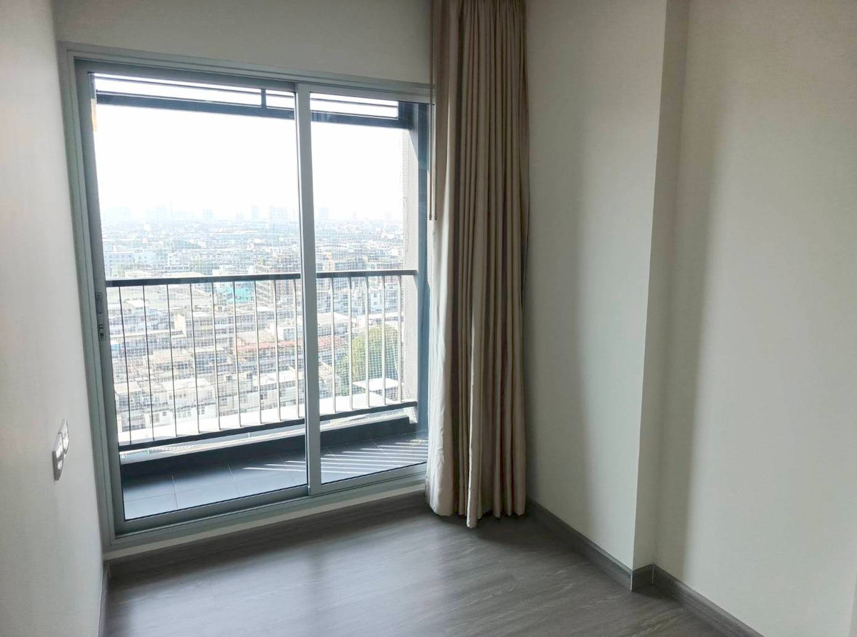 For SaleCondoPinklao, Charansanitwong : 🔥 Hot!! New room, never lived in, corner room, The President Charan - Yaek Fai Chai, size 35 sq m., next to MRT 0 meters.