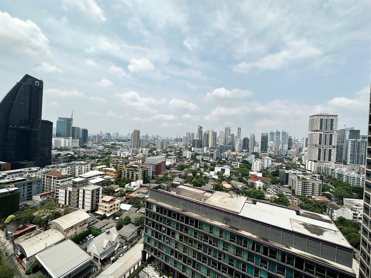 ขายคอนโดสุขุมวิท อโศก ทองหล่อ : The Esse Sukhumvit 36 / 1 Bedroom (FOR SALE), ดิ เอส สุขุมวิท 36 / 1 ห้องนอน (ขาย) NA061
