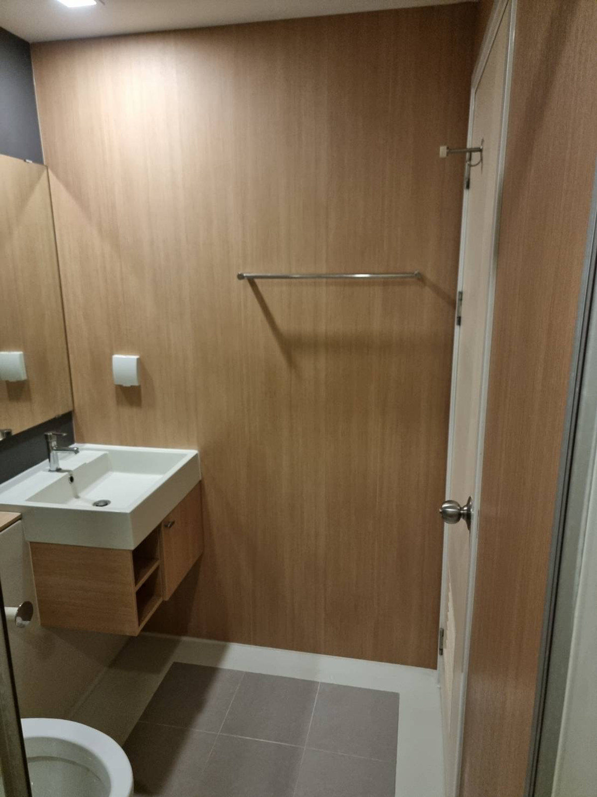 For RentCondoRattanathibet, Sanambinna : 📌 Condo for rent, Skyline Rattanathibet, 27th floor, size 31 sq m., has washing machine.