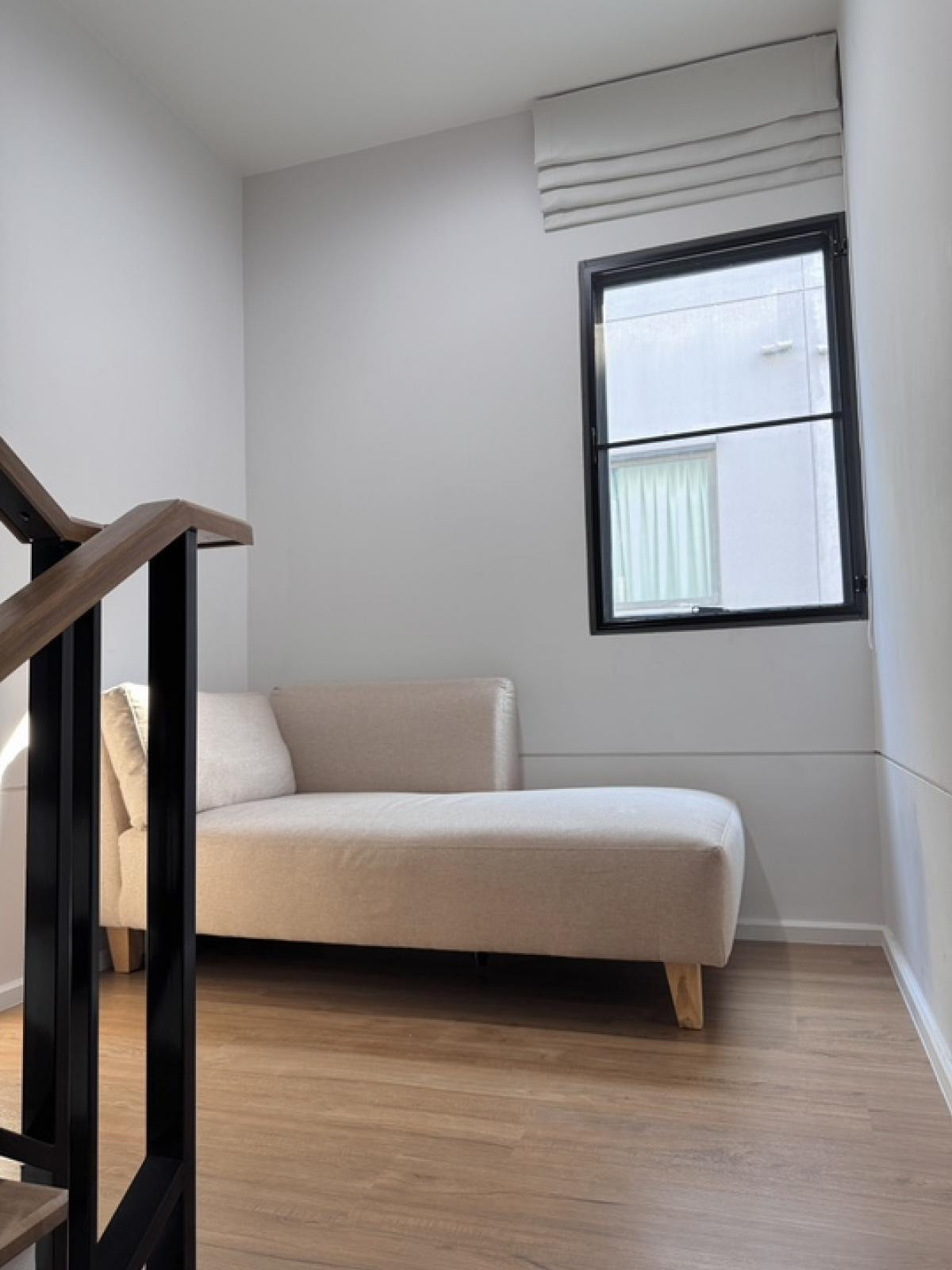 ให้เช่าทาวน์โฮมมีนบุรี-ร่มเกล้า : RH033826 ให้เช่า ทาวน์โฮมใหม่ 3ชั้น 3 ห้องนอน at บ้านกลางเมือง พระราม9-กรุงเทพกรีฑา ตกแต่งครบ พร้อมเข้าอยู่