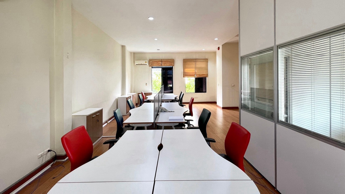 ให้เช่าโฮมออฟฟิศบางนา แบริ่ง ลาซาล : โฮมออฟฟิต 4 ชั้น ตกแต่งสวยงาม ให้เช่า ย่านบางนา ใกล้ตลาดเซฟวันโก บางนา