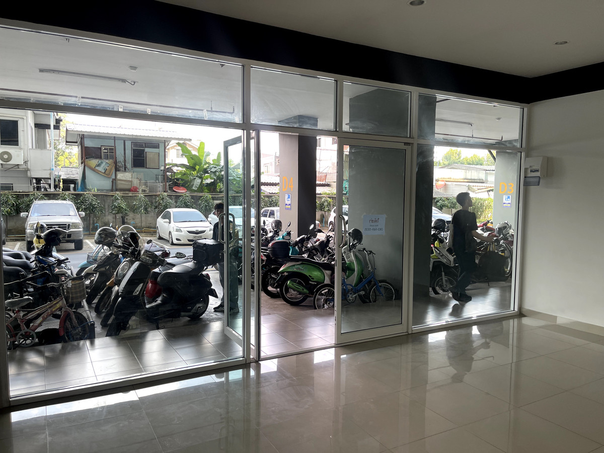 For RentRetail SpaceBang Sue, Wong Sawang, Tao Pun : For rent: “Shop” under the condo, total rooms almost 10,000 units - Bang Son 28