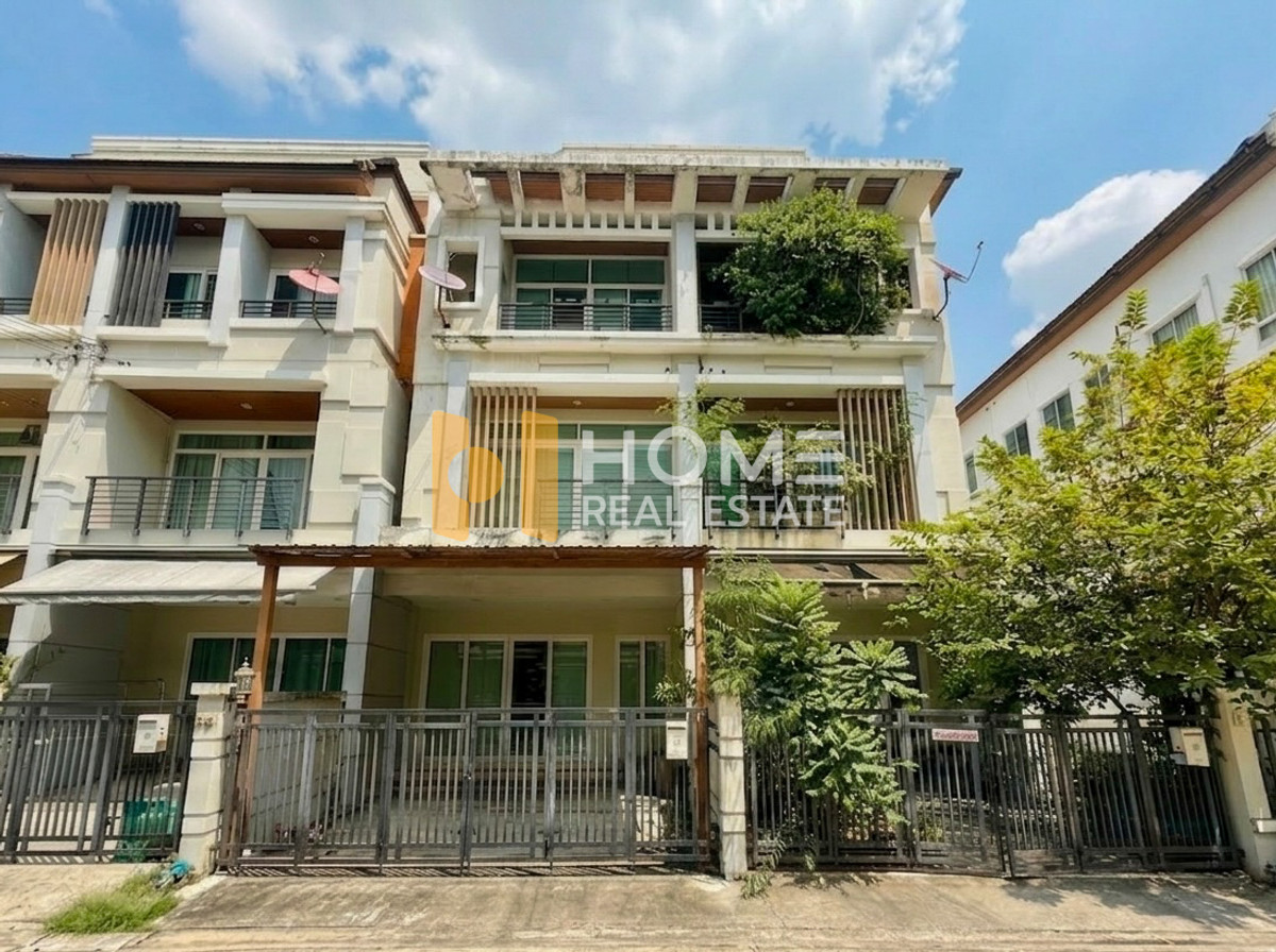 For SaleTownhomePattanakan, Srinakarin : Baan Klang Muang Urbanion Srinakarin / 3 Bedrooms (FOR SALE), Baan Klang Muang Urbanion Srinakarin / 3 Bedrooms (FOR SALE) GNG023