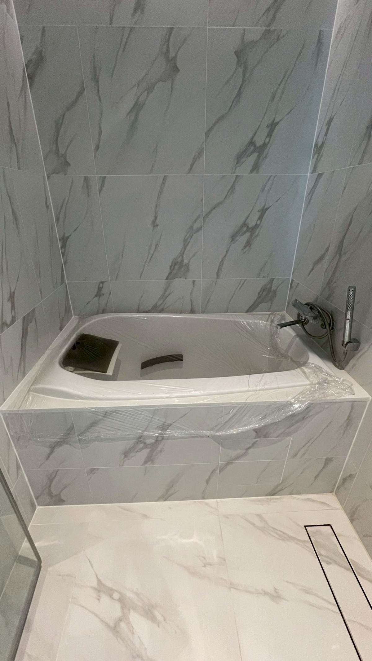 For RentCondoSukhumvit, Asoke, Thonglor : ✨ GT16262 | Empty room for rent at Chalermnit Art De Maison, convenient travel, rooms go very quickly!!