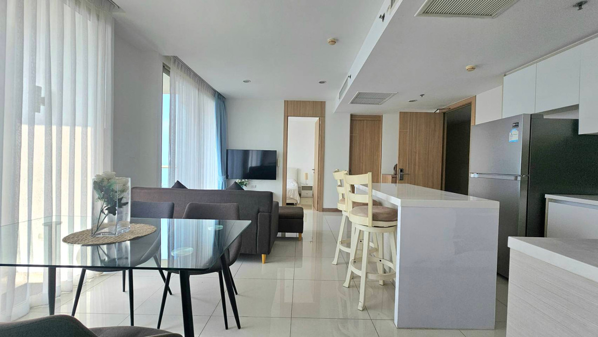 ให้เช่าคอนโดพัทยา บางแสน ชลบุรี สัตหีบ : ให้เช่าเดอะริเวียร่าวงศ์อมาตย์บีช 50,000 บาท/เดือน | 2 ห้องนอน 2 ห้องน้ำ | 70 ตรม. | วิวทะเล | 37 ชั้น